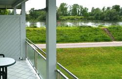 Blick von Balkon zur Donau